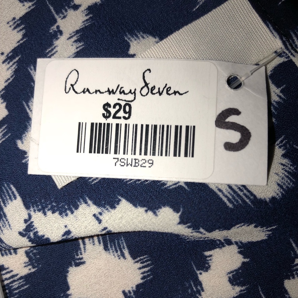 Patterned cardigan! - Picture 3 of 3